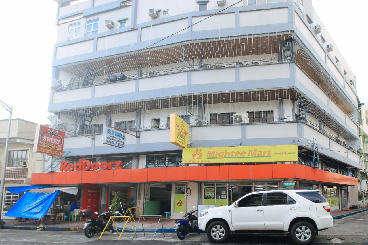 Reddoorz @ P Florentino Street Sampaloc Manila Ngoại thất bức ảnh