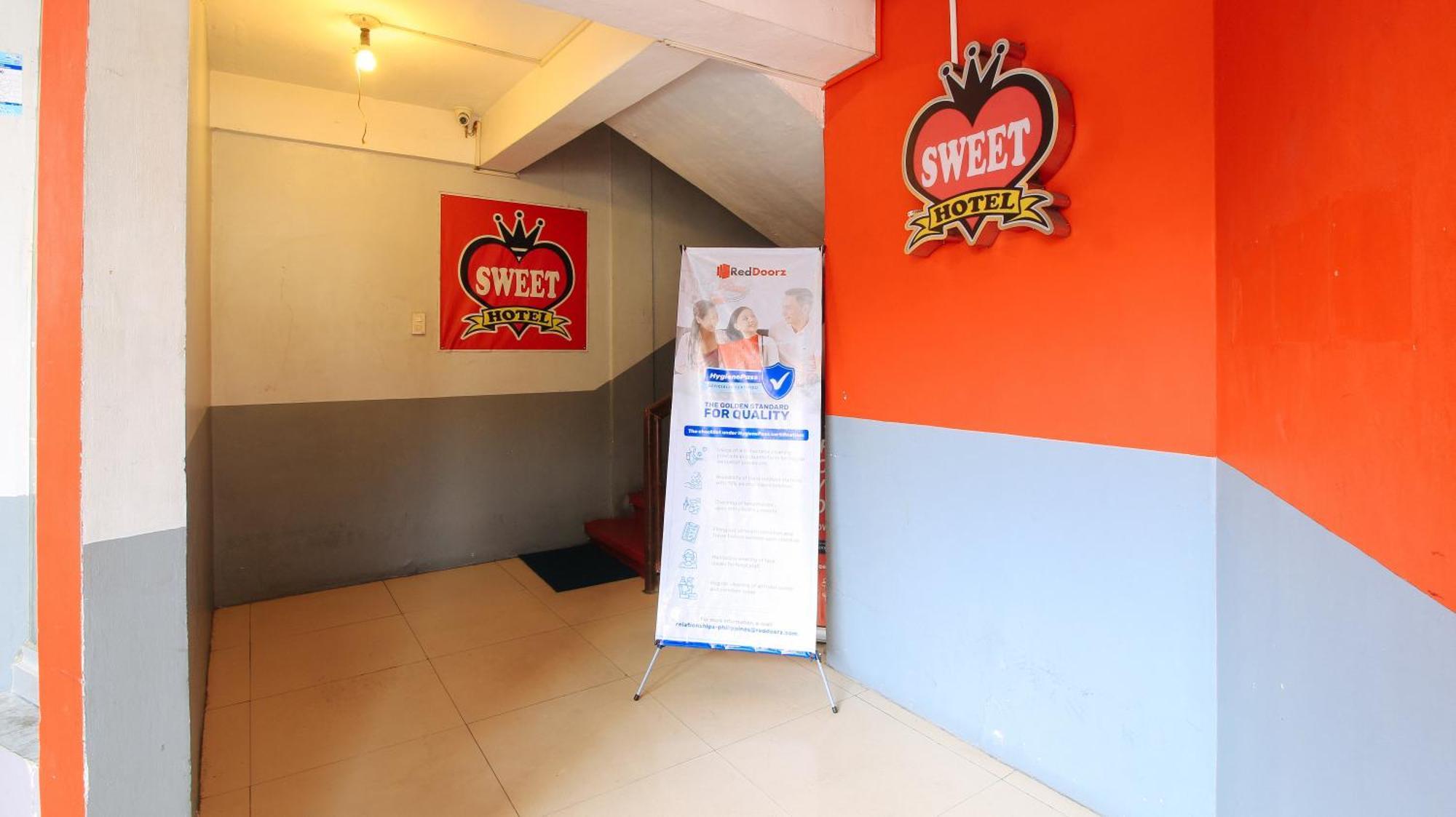 Reddoorz @ P Florentino Street Sampaloc Manila Ngoại thất bức ảnh