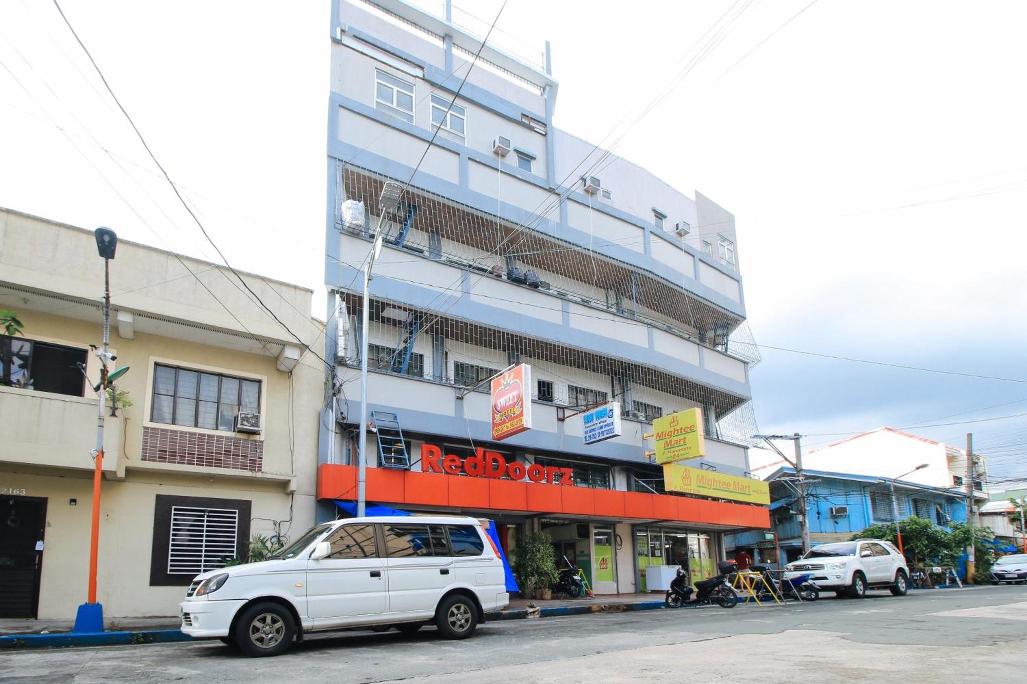 Reddoorz @ P Florentino Street Sampaloc Manila Ngoại thất bức ảnh